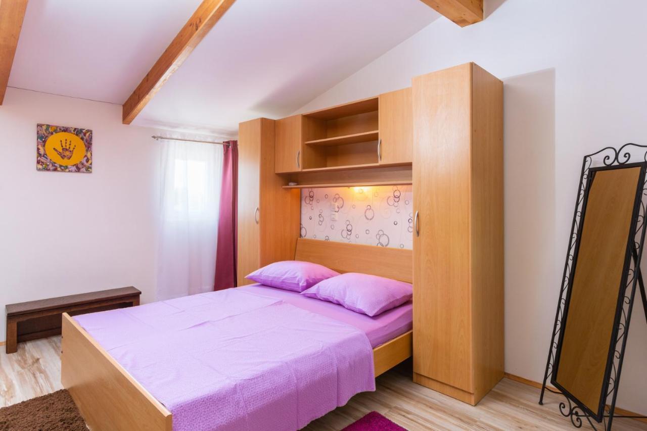 Lilo Lavender Apartment Loborika Bagian luar foto