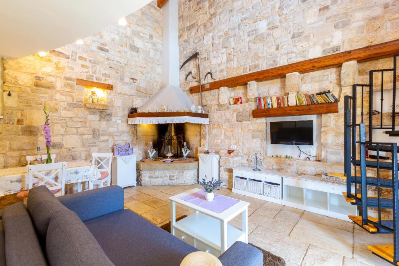 Lilo Lavender Apartment Loborika Bagian luar foto